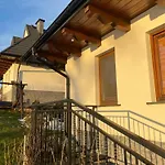 Z Widokiem Na Tatry Alpesi faház
